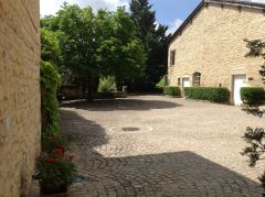 Terrasse et cour